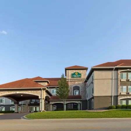 La Quinta Inn & Suites by Wyndham Olathe