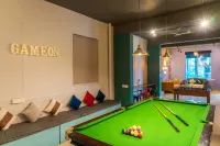 Whoopers Hostel Bir- Friends Themed - ホステル
