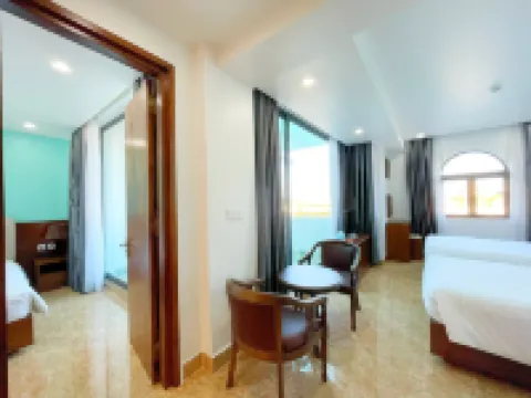 Công Thành Long Beach