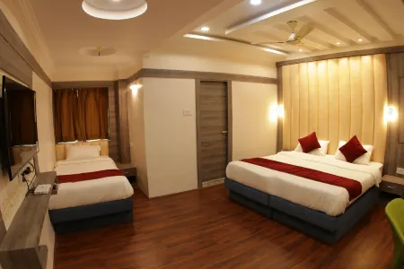 Hotel Royal Castle Отели рядом с достопримечательностью «Индиан Музеум»