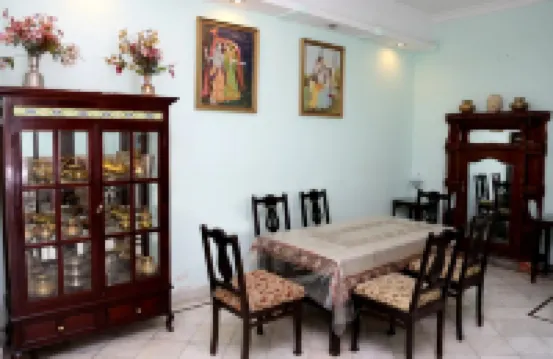 Hotel Karan Villas