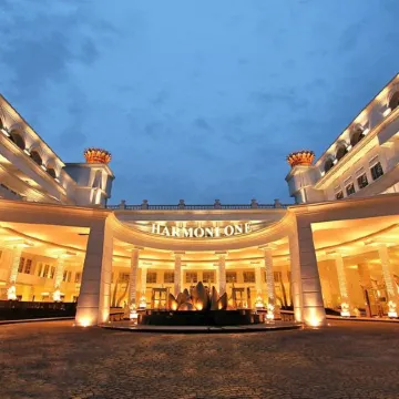 Harmoni One Convention Hotel and Service Apartments