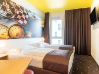 B&B HOTEL Stuttgart-Zuffenhausen - Bintang 2
