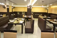 Hotel Free Birds Hotels near Amma Mandapam