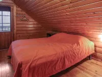 Aurinkoalppi 11a Paritalon yläkerta