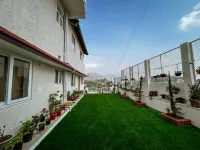 Mohini's Lakeview Cottages Hotels in Bhimtal