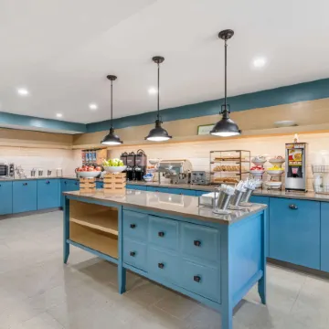 Country Inn & Suites by Radisson, Atlanta Airport South, GA