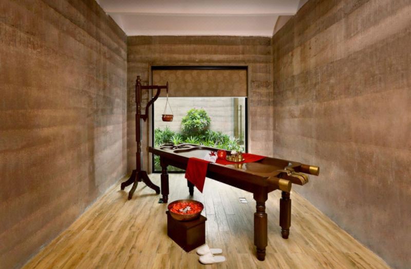 The Lalit Mangar photo 3