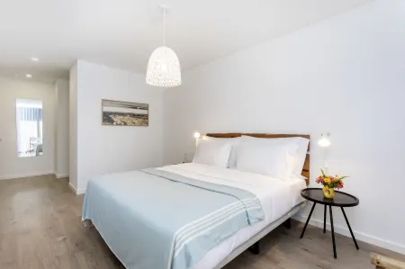 You and the Sea Отели рядом с достопримечательностью «Ermida de São Sebastião»