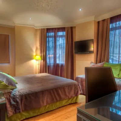 Hotel Claude Bernard Saint-Germain Hotels near Panthéon