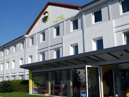 B&B HOTEL Berlin Genshagen-Süd Отели в г. Махло