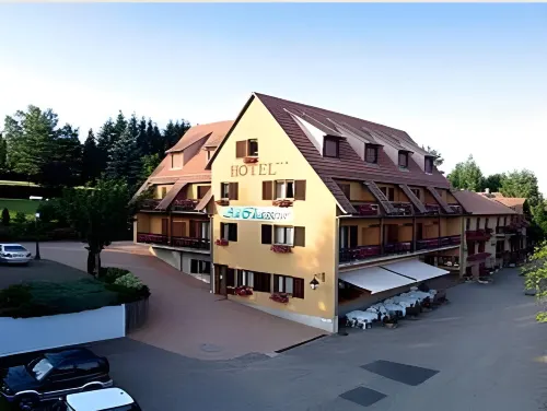 Hotel Spa et Restaurant Au Chasseur Hotels in Birkenwald