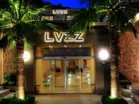 Lvzz Hotel