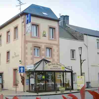 Logis Hôtel de la Tour Brette Hotel Exterior
