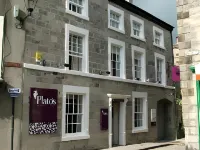 Plato's - Boutique