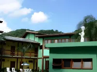 Recanto Verde Praia Hotel Juquehy Hotels in Barra do Sahy