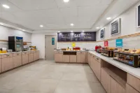 韋斯頓羅德岱堡希爾頓歡朋酒店 - 早餐
