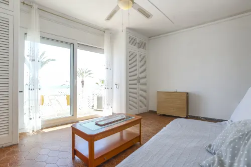 Apart. Cozy on the Front Line, Liliane