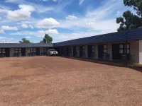 Billabong Hotel Motel