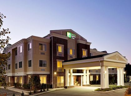 Holiday Inn Express & Suites SOUTHERN PINES-PINEHURST AREA by IHG