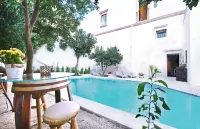 Palazzo Castriota - Pools