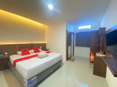 Super OYO 3903 Sweethome Syariah Guesthouse Hotels near GOR Rudy Resnawan