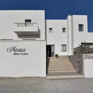 Anais Milos Suites Hotel dekat Pantai Paliochori