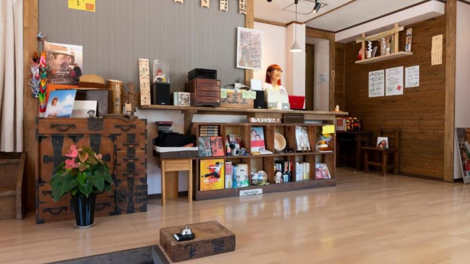 Meddlesome Guest House Showa no Toraya