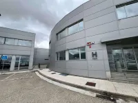 帕姆普洛納藍色飯店 潘普洛拉機場1號航廈附近的飯店