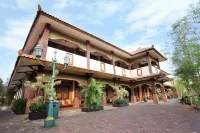 Melva Balemong Hotels & Resorts Hotel dekat Desa Wisata Keji