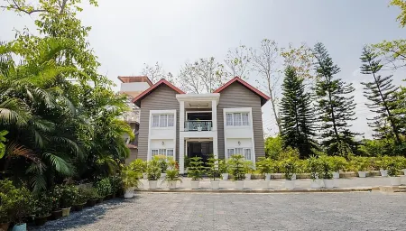 HM Resort, Dibrugarh Отели в г. Дибрагарх