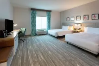 Hilton Garden Inn St. Cloud فنادق في Waite Park