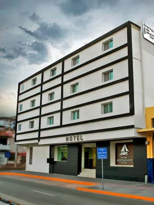 Hotel Portonovo Plaza Malecon Hotel di 