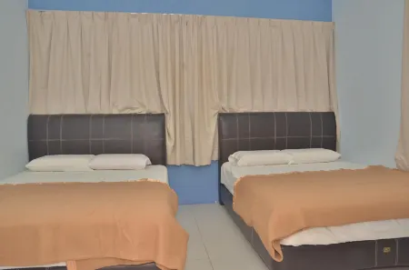 Yee Tai Cafe & Inn Отели рядом с достопримечательностью «Sungai Lembing Mines»