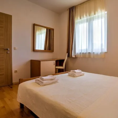 Wonderful Brsec Apartments with Sea View and Shared Pool