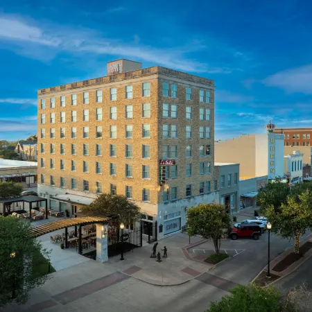 The LaSalle Hotel, Bryan College Station, a Tribute Portfolio Hotel