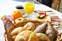 Miratel - breakfast