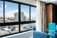 Blaauwberg Beach Hotel - Romantic