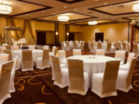 Sheraton Indianapolis Hotel at Keystone Crossing Hotels in Indianapolis