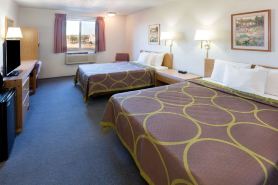 Super 8 by Wyndham Redmond