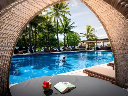 Paradise Cove Resort Отели в г. Остров Дравака