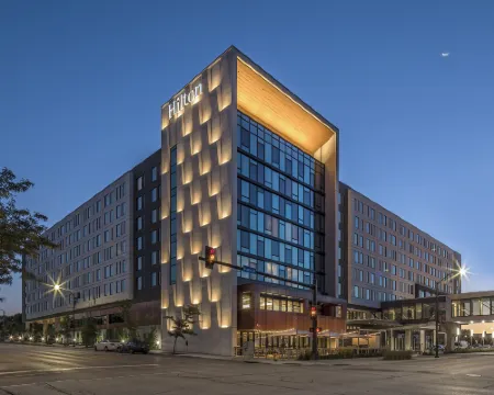 Hilton des Moines Downtown Hotels in Des Moines