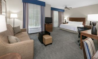 Homewood Suites by Hilton Laredo at Mall del Norte