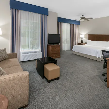 Homewood Suites by Hilton Laredo at Mall del Norte