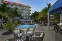 Hilton Garden Inn Miami - Brickell / Near Key Biscayne, FL - Yüzme Havuzu
