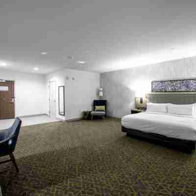 Doubletree by Hilton Sulphur Lake Charles Rooms
