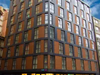 Bird Nest Suites Hotels near Sisli