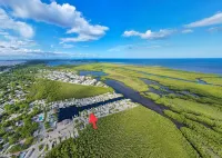 Cozy Waterfront Retreat w/ Private Boat Dock + Tiki