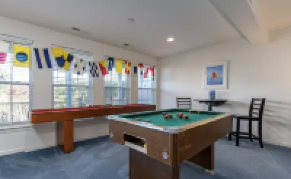 Spectacular well stocked townhouse minutes from Bethany Beach