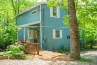 Twilight Trails- 3 bedroom cabin. 6 min away from downtown Eureka Springs!